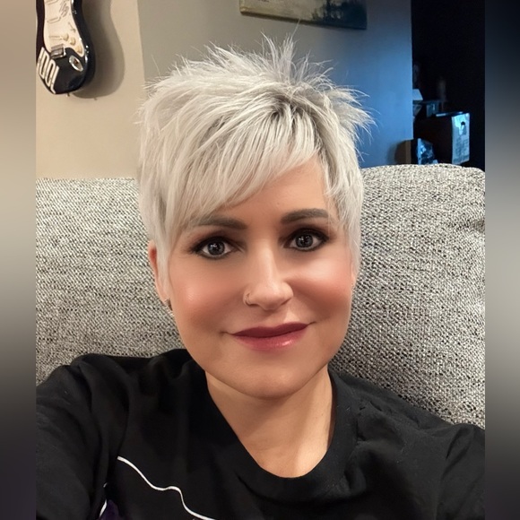 Meet your Posher, Rhonda - Picture 1 of 1